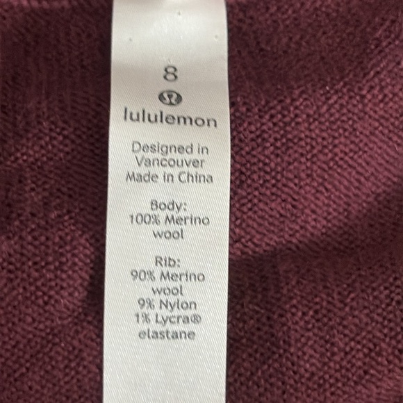 Lululemon Sit in Lotus Merino Wool Wrap II in Garnet - Size 8 - Picture 6 of 10